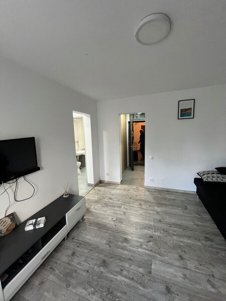 Obor, 2 camere langa metrou si parc,